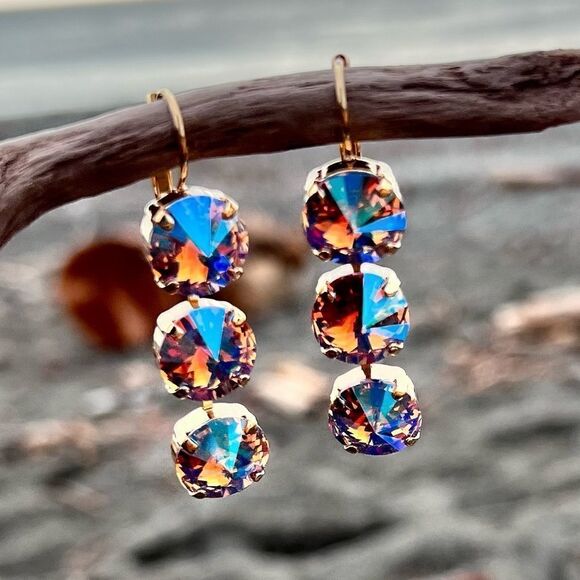 Handcrafted Earrings with Shimmering Swarovski Crystals - Picture 2 of 7
